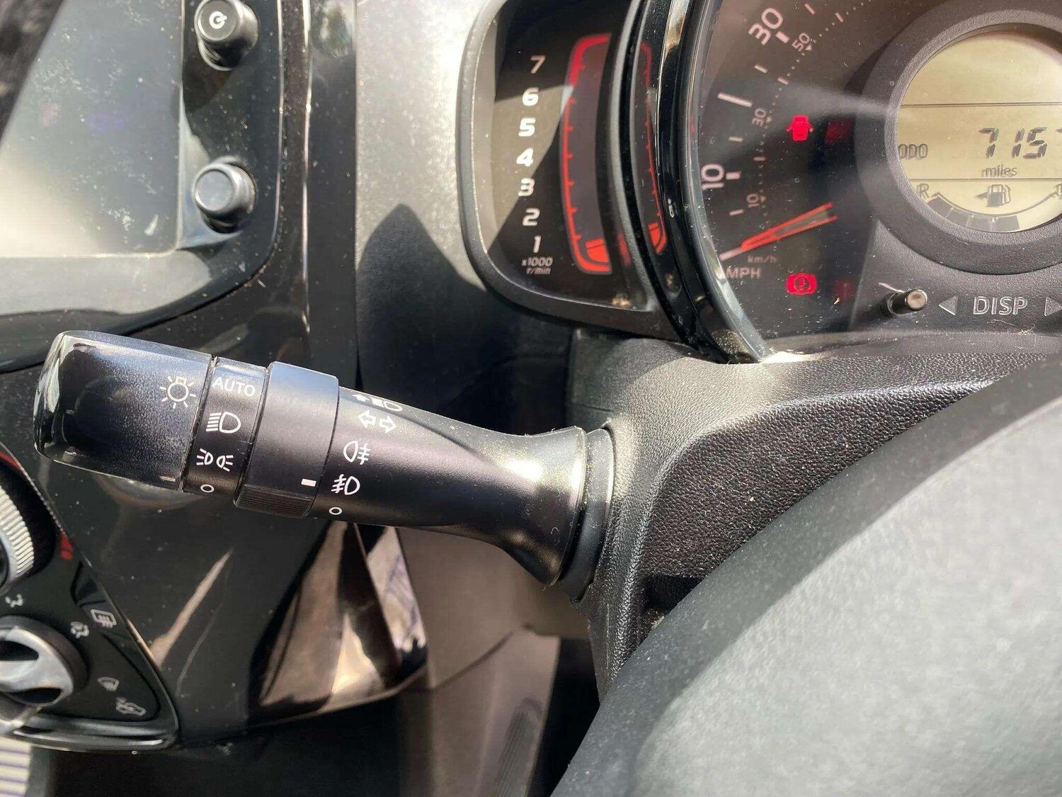 Used Peugeot 108 2016 for sale - 76186996: Photo 28