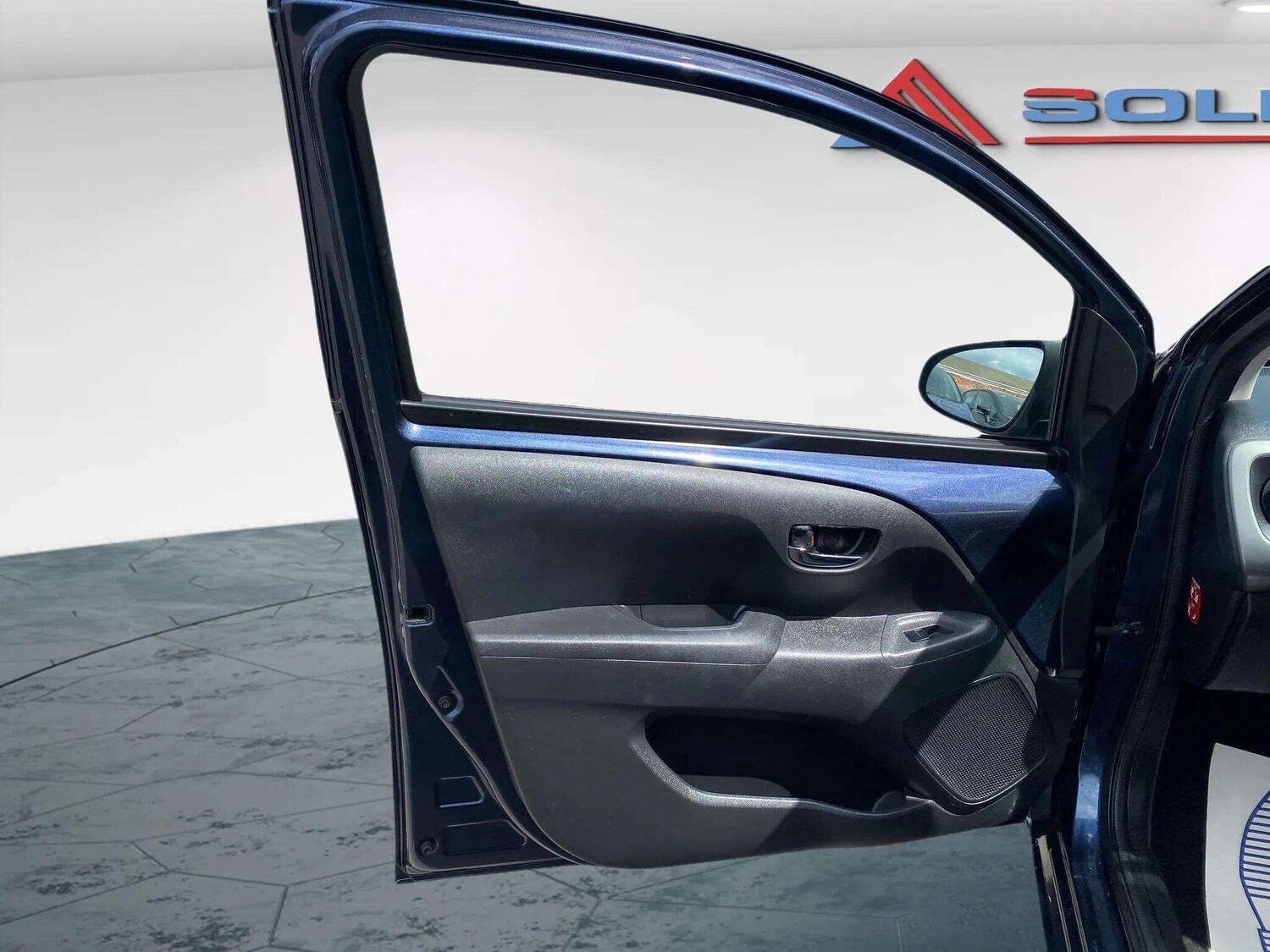 Used Peugeot 108 2016 for sale - 76186996: Photo 38