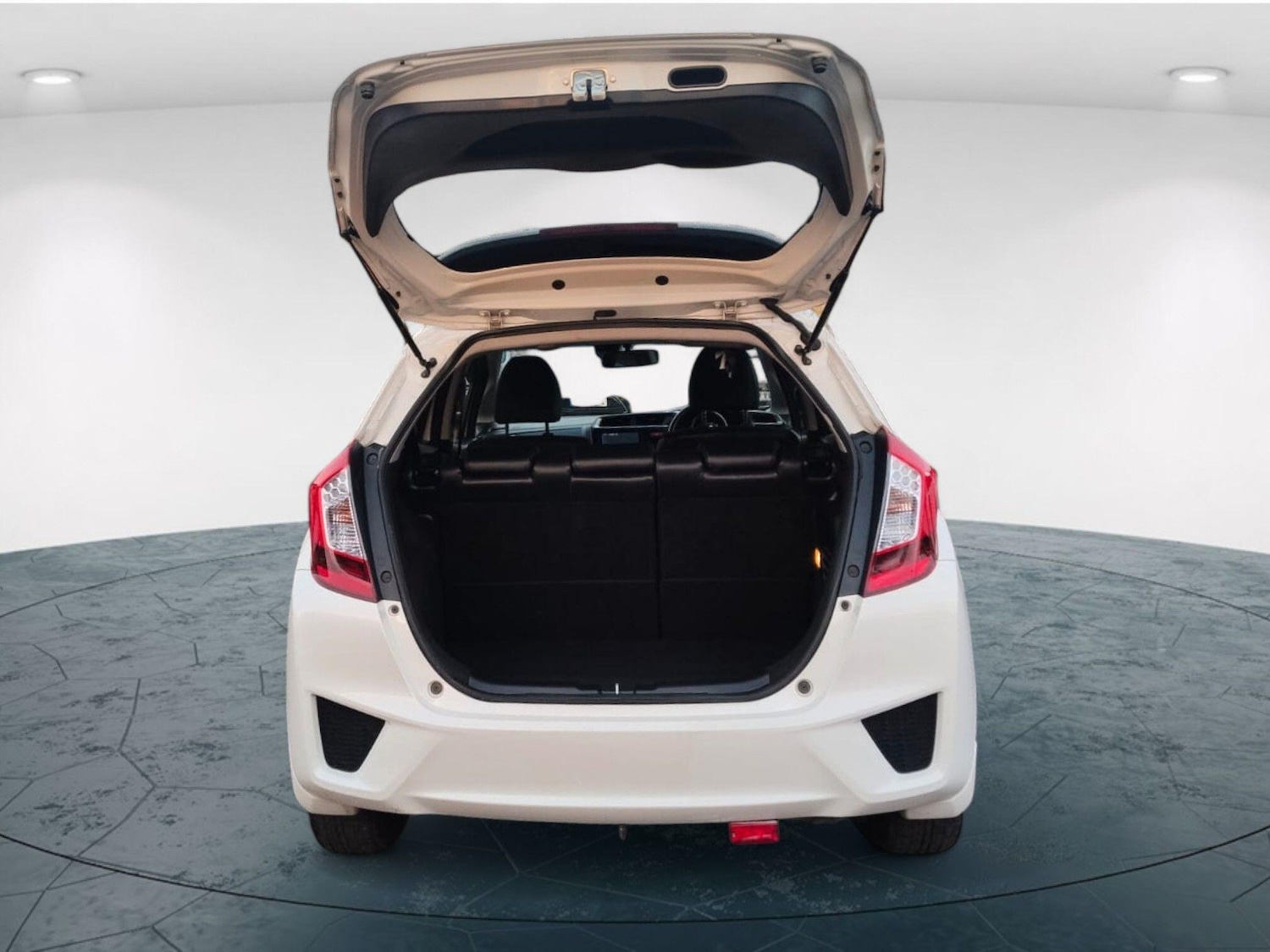 Used Honda Jazz 2024 for sale - 76641638: Photo 32