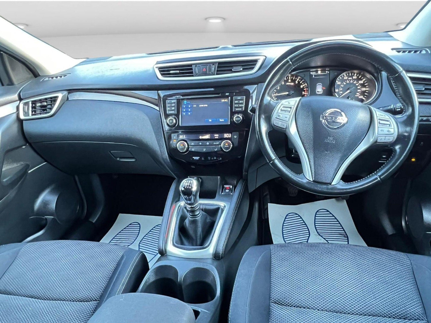Used Nissan Qashqai 2015 for sale - 76364381: Photo 21