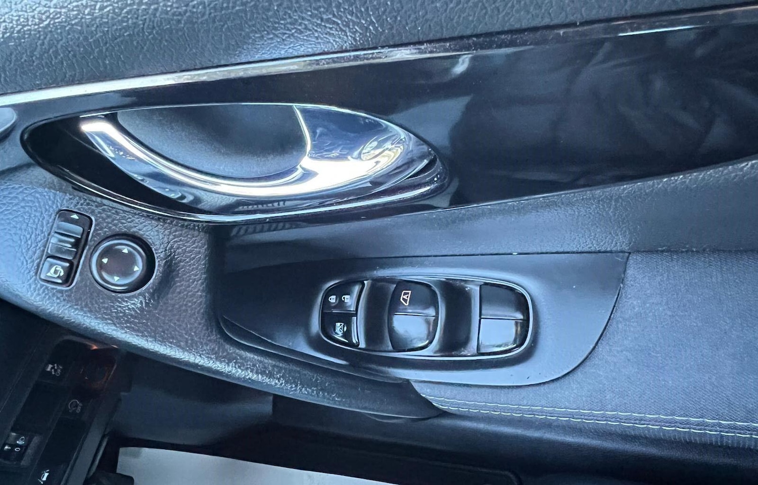 Used Nissan Qashqai 2015 for sale - 76364381: Photo 33