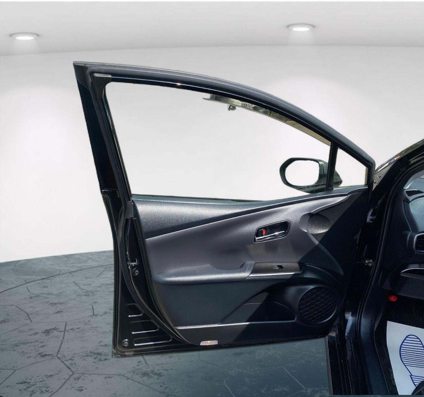 Used Toyota Prius 2025 for sale - 76641630: Photo 32