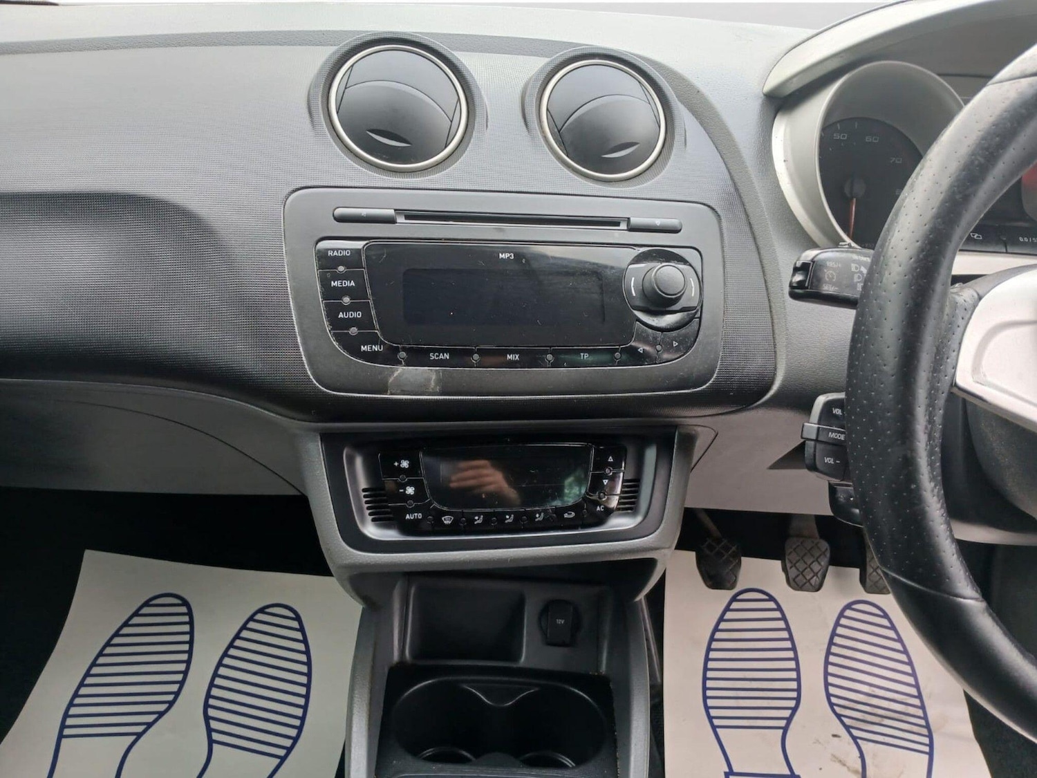 Used SEAT Ibiza 2011 for sale - 76641641: Photo 32