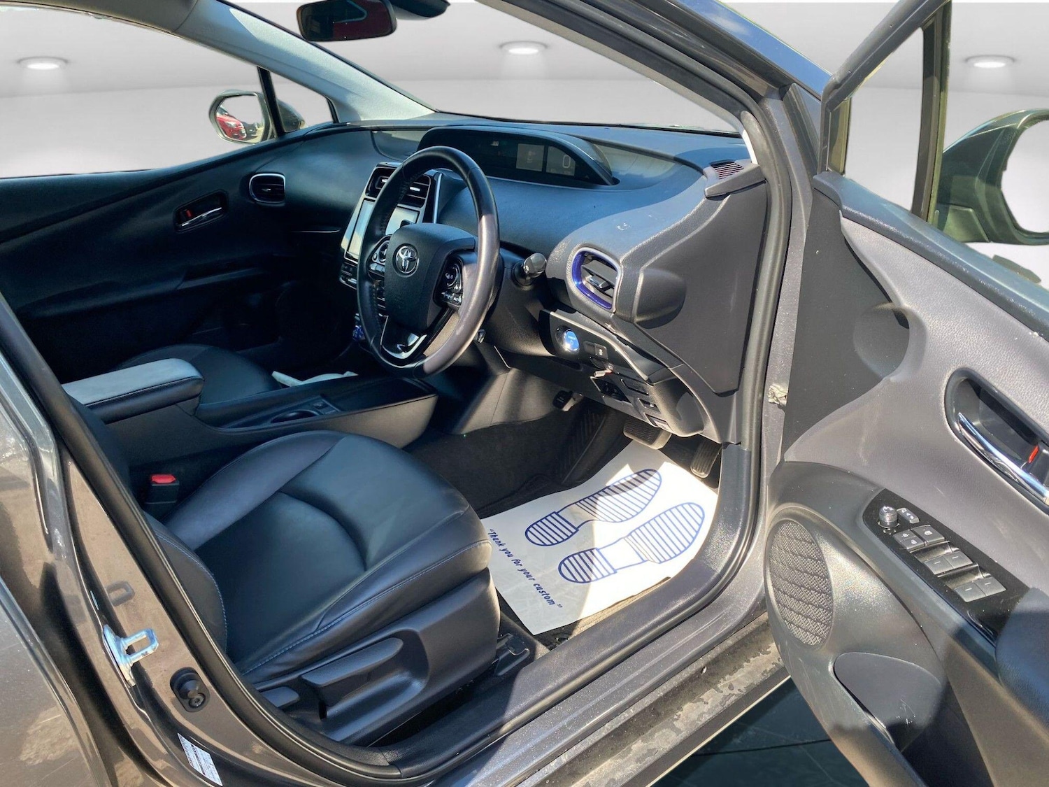 Used Toyota Prius 2025 for sale - 76641609: Photo 13