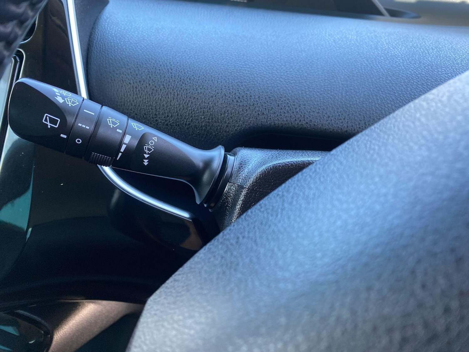 Used Toyota Prius 2025 for sale - 76641609: Photo 29