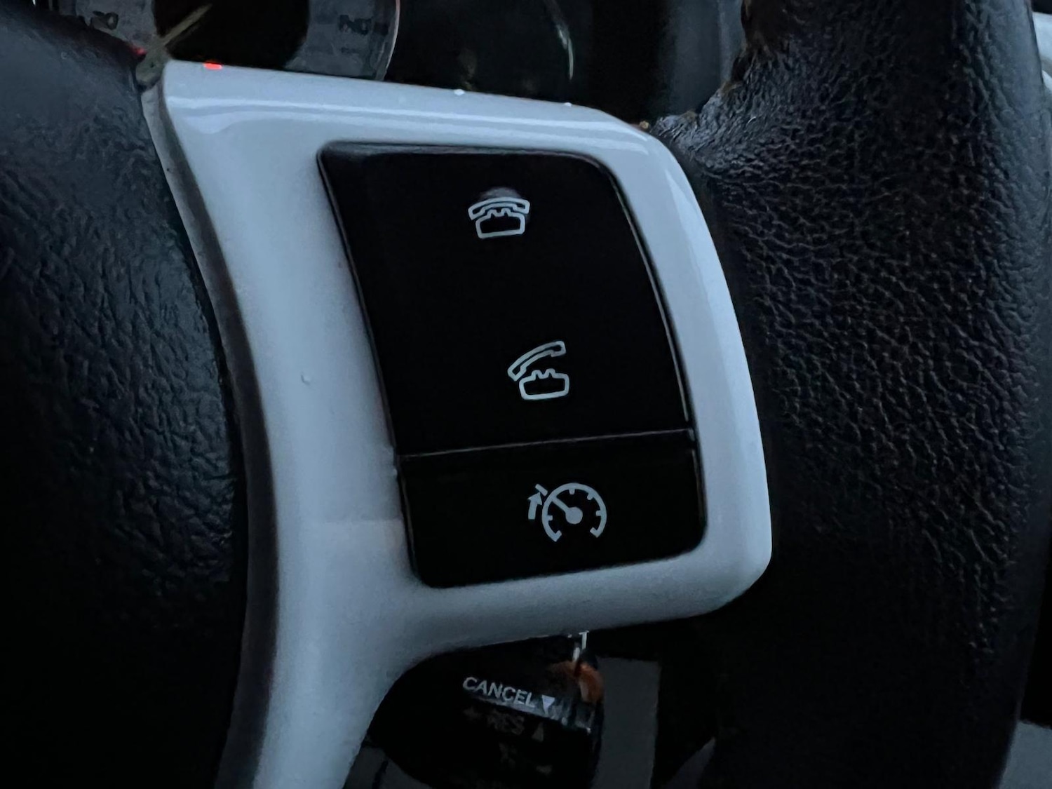 Used Toyota Yaris 2014 for sale - 76641593: Photo 27