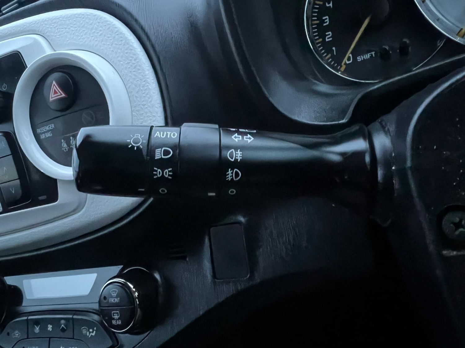 Used Toyota Yaris 2014 for sale - 76641593: Photo 28