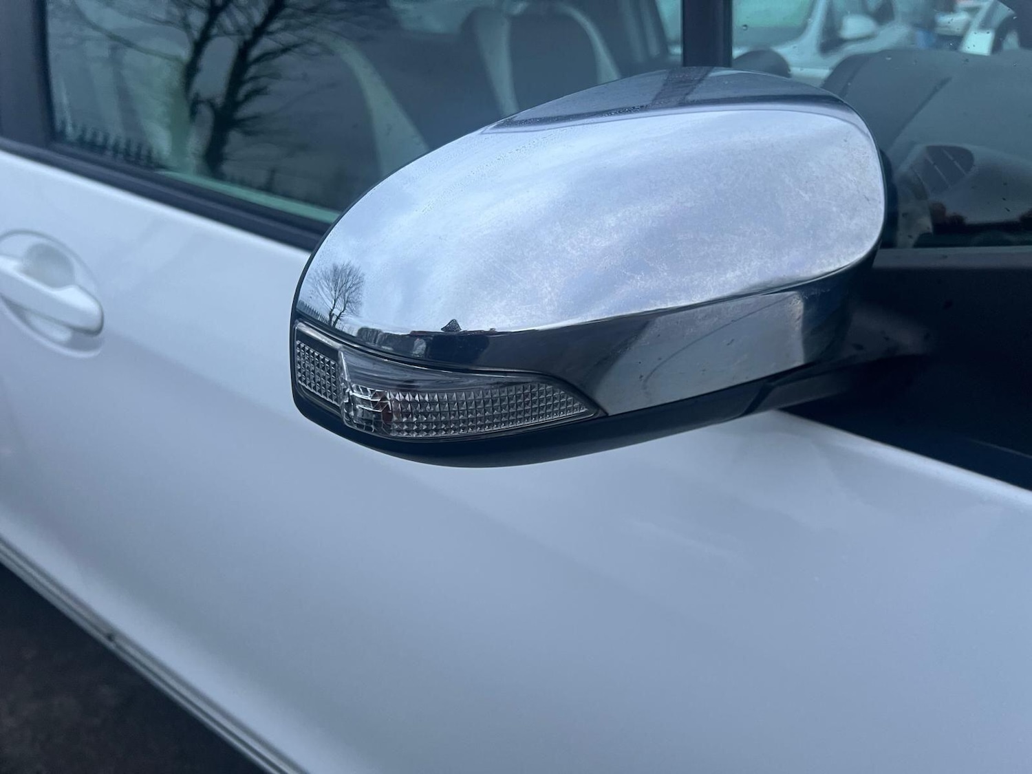 Used Toyota Yaris 2014 for sale - 76641593: Photo 43