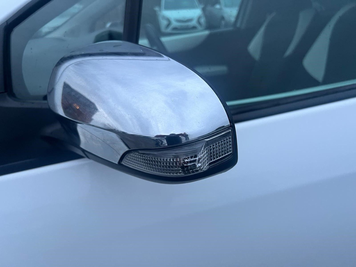 Used Toyota Yaris 2014 for sale - 76641593: Photo 44