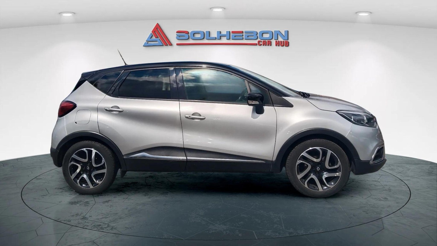Used Renault Captur 2015 for sale - 76187008: Photo 11