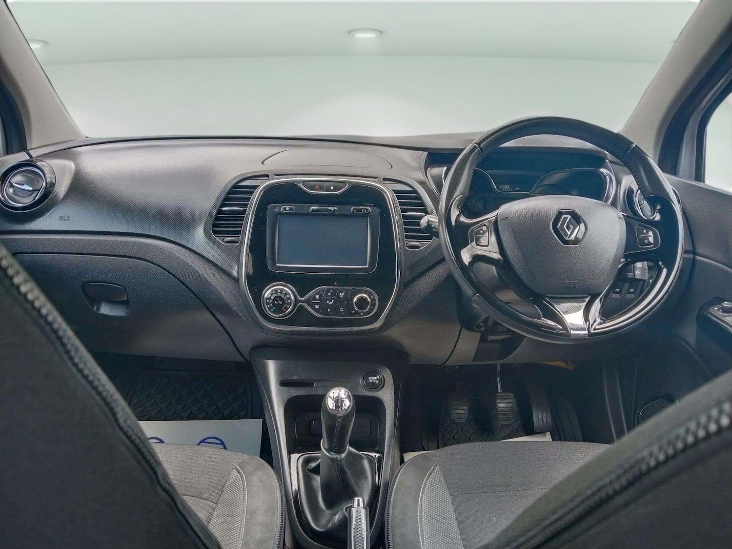 Used Renault Captur 2015 for sale - 76187008: Photo 16