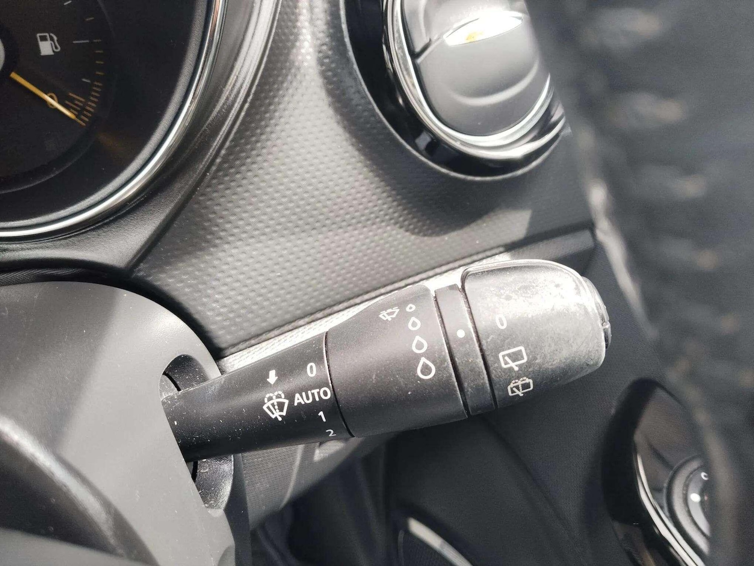 Used Renault Captur 2015 for sale - 76187008: Photo 28