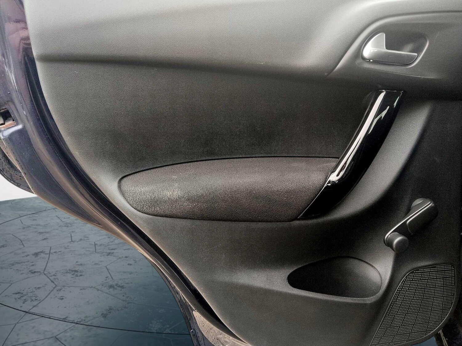 Used Citroen C3 2013 for sale - 76204691: Photo 32