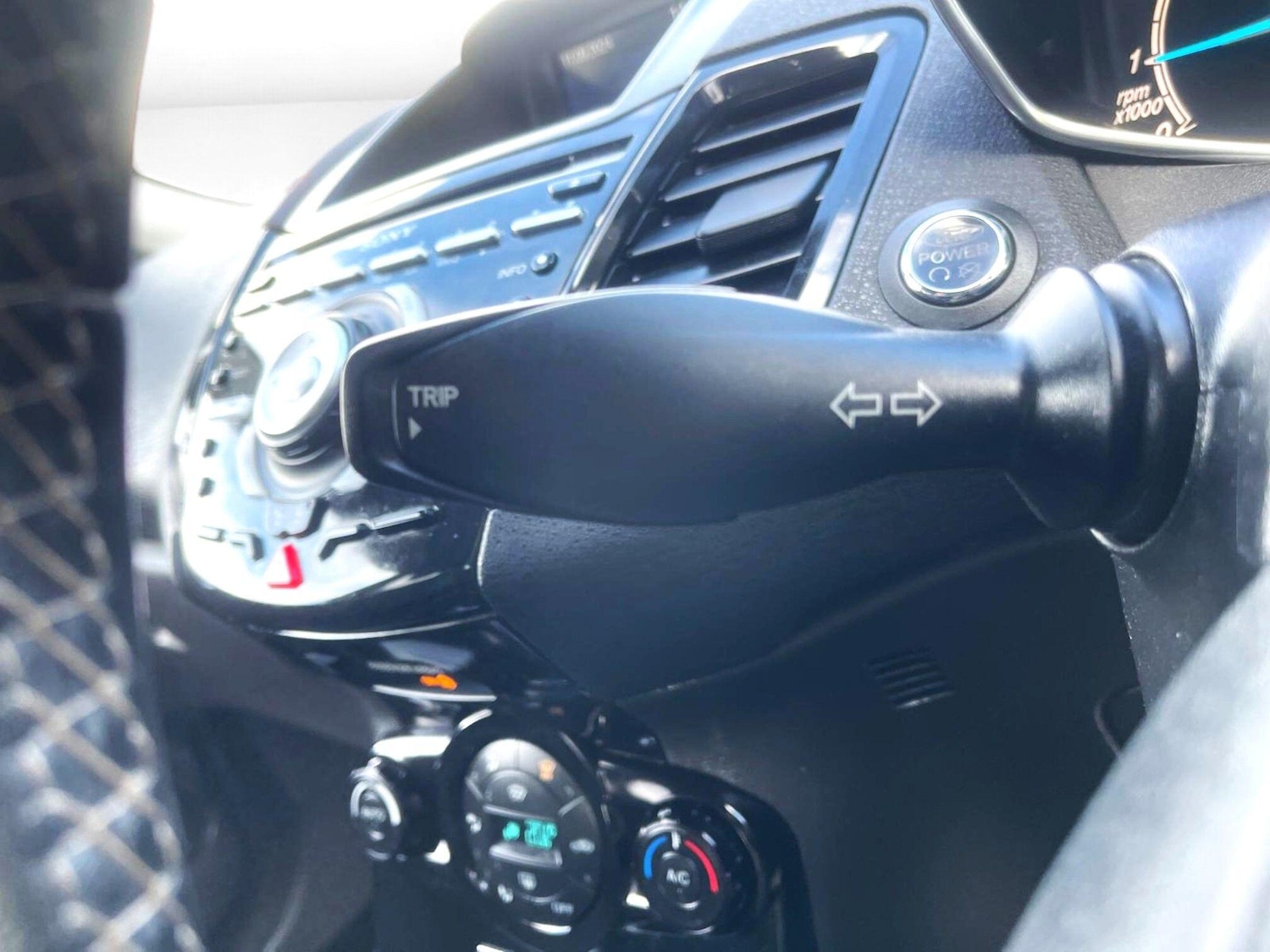 Used Ford Fiesta 2016 for sale - 76186993: Photo 24