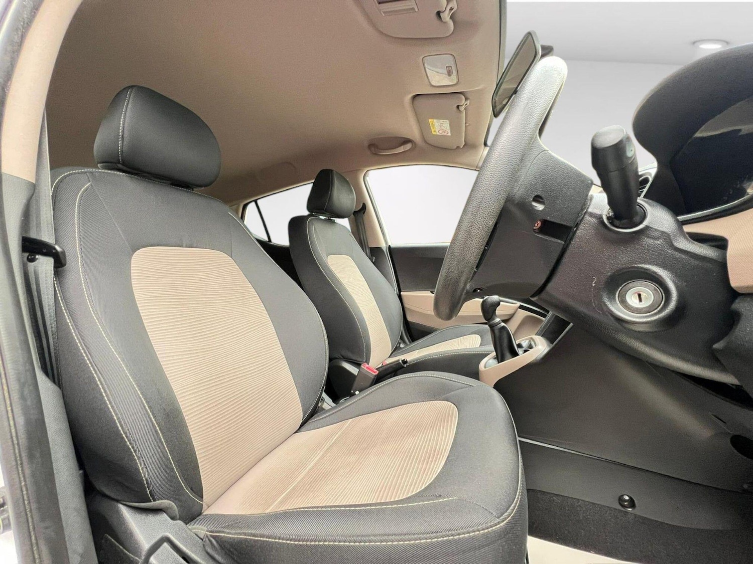 Used Hyundai i10 2016 for sale - 76520166: Photo 14