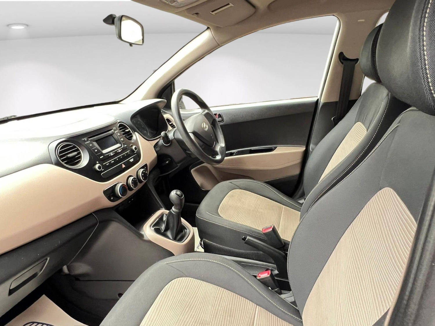 Used Hyundai i10 2016 for sale - 76520166: Photo 18