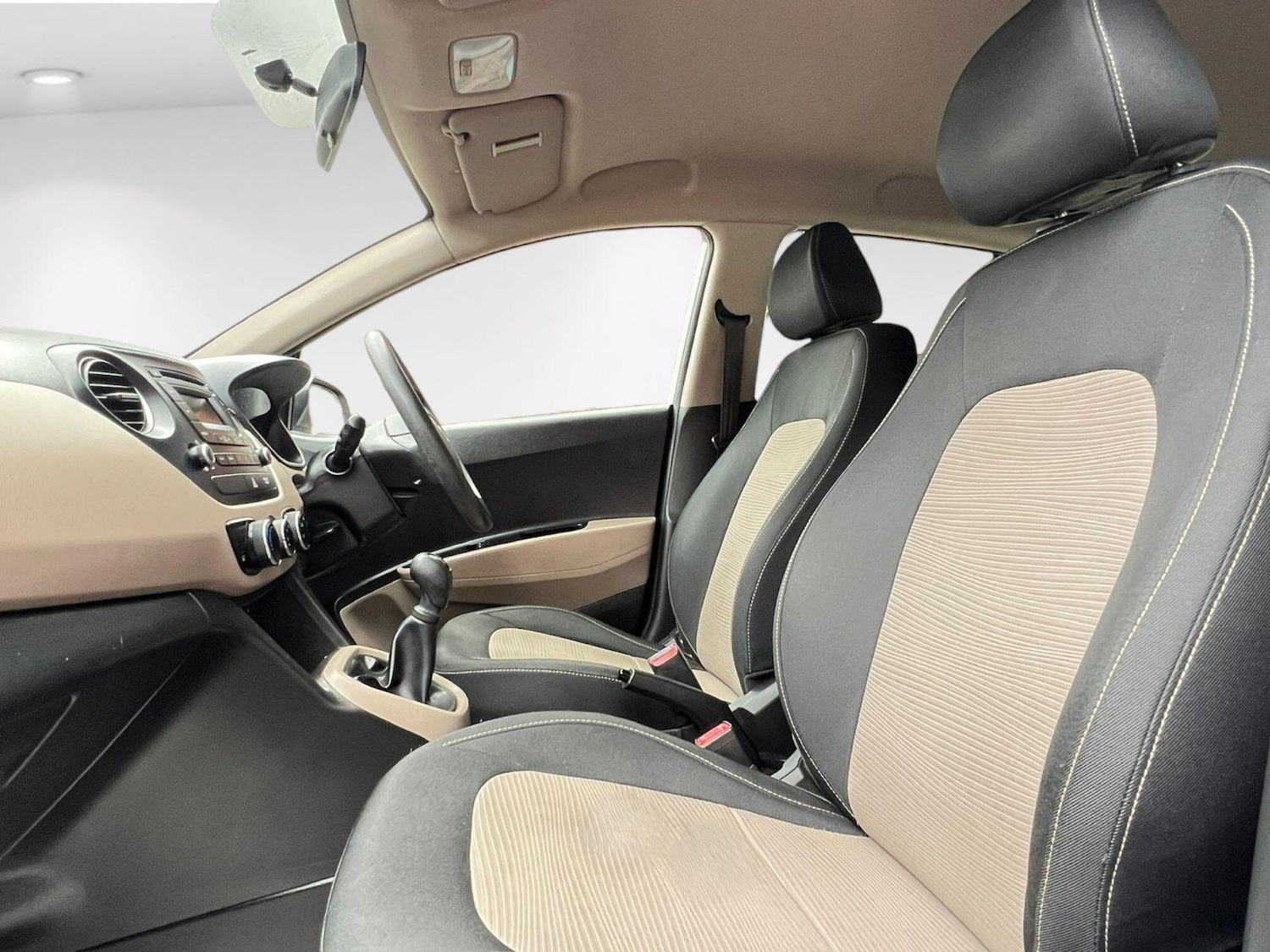 Used Hyundai i10 2016 for sale - 76520166: Photo 19