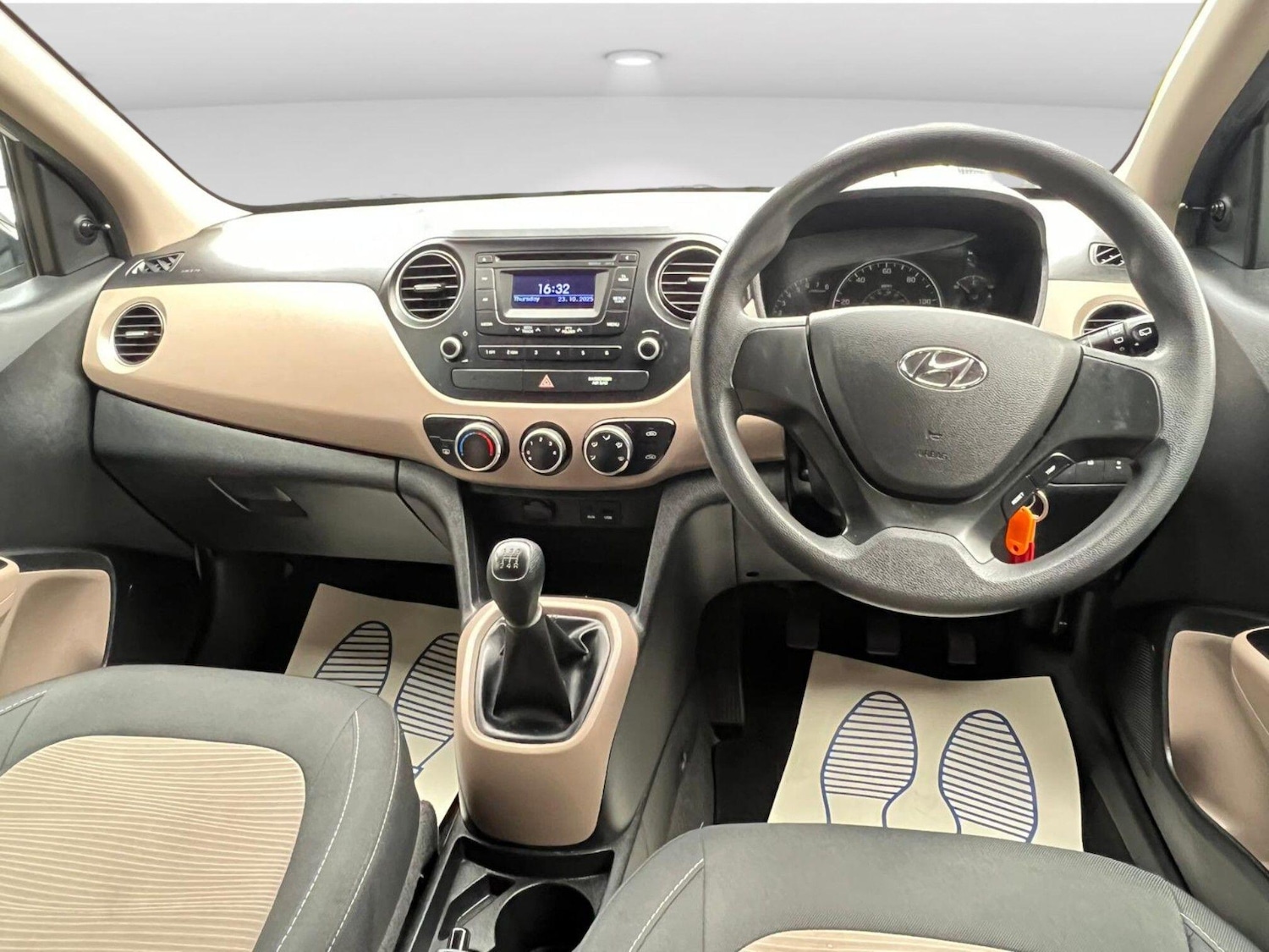 Used Hyundai i10 2016 for sale - 76520166: Photo 22