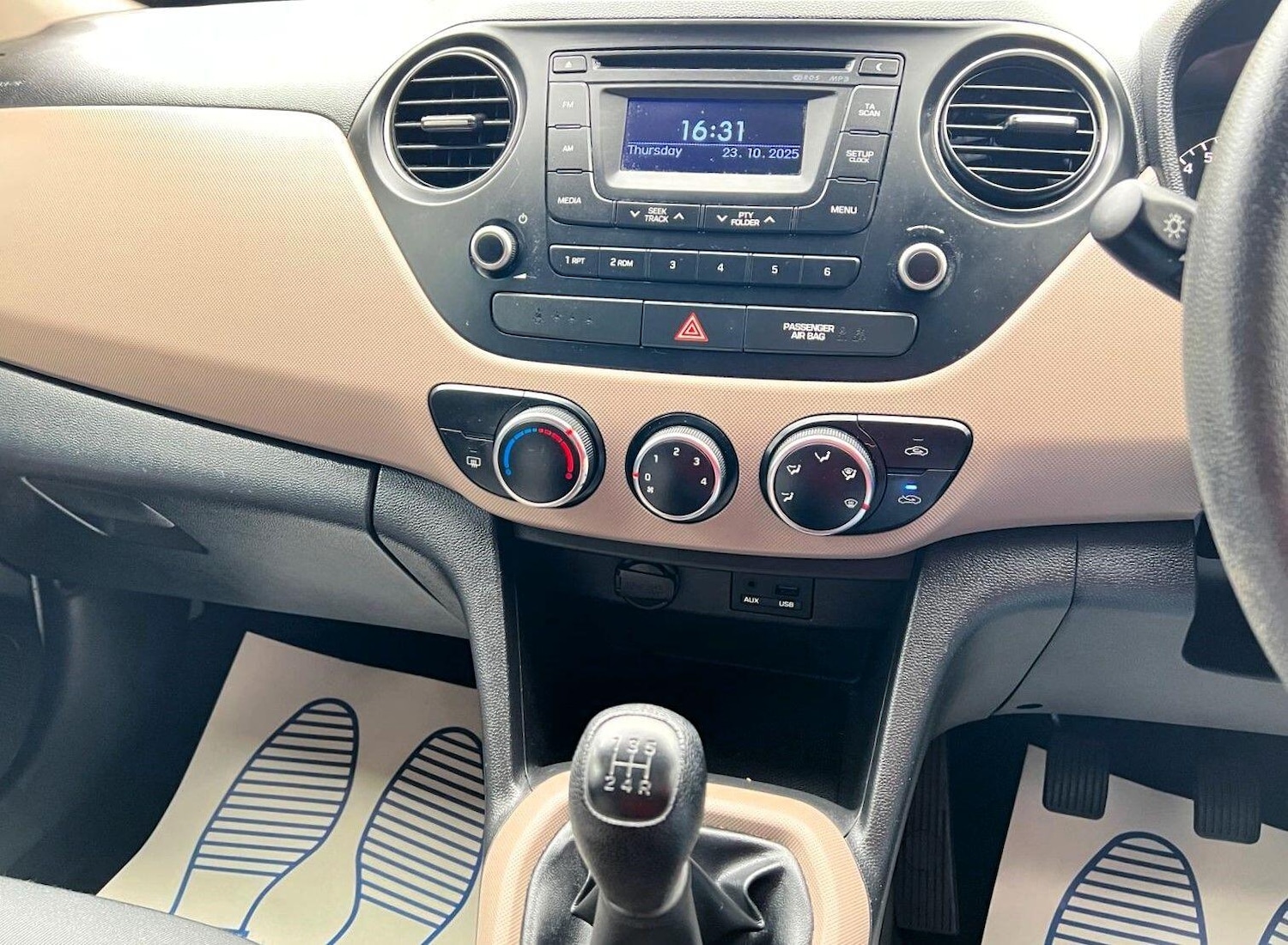 Used Hyundai i10 2016 for sale - 76520166: Photo 34