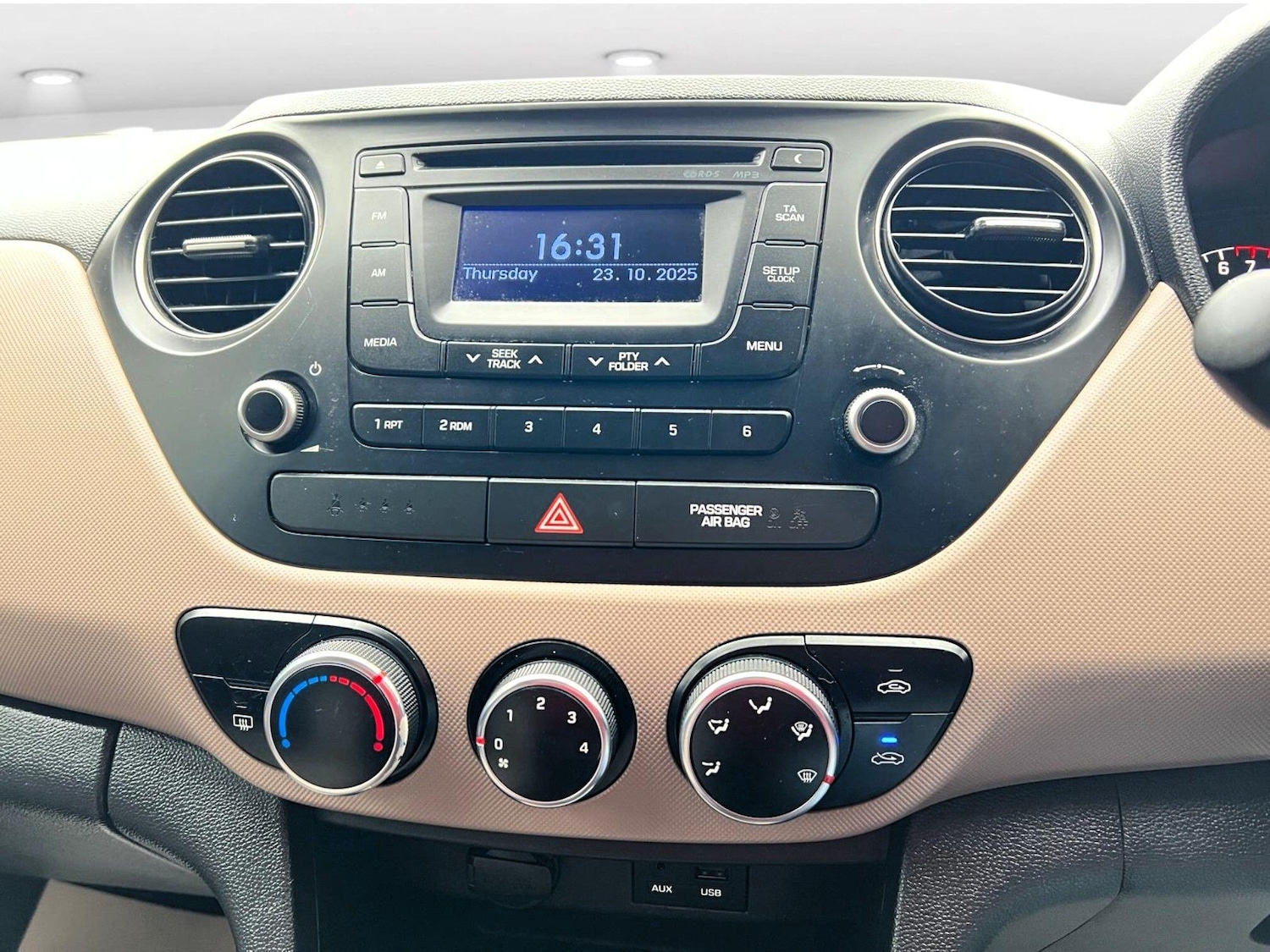 Used Hyundai i10 2016 for sale - 76520166: Photo 35