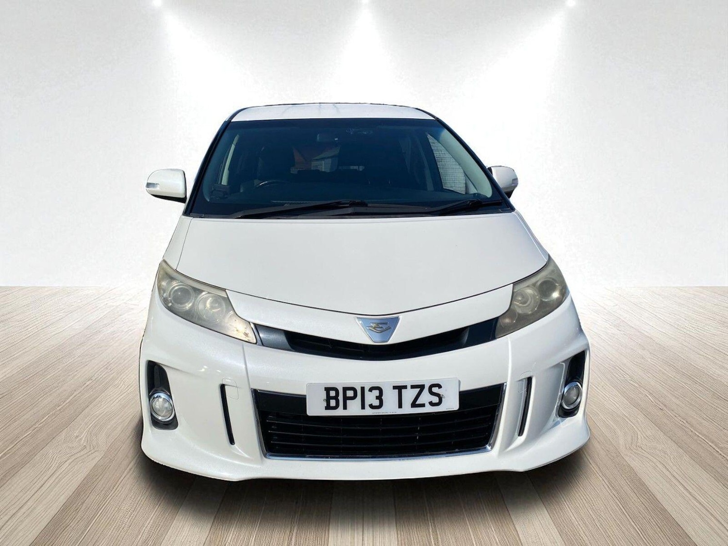 Used Toyota Estima 2023 for sale - 76186870: Photo 2