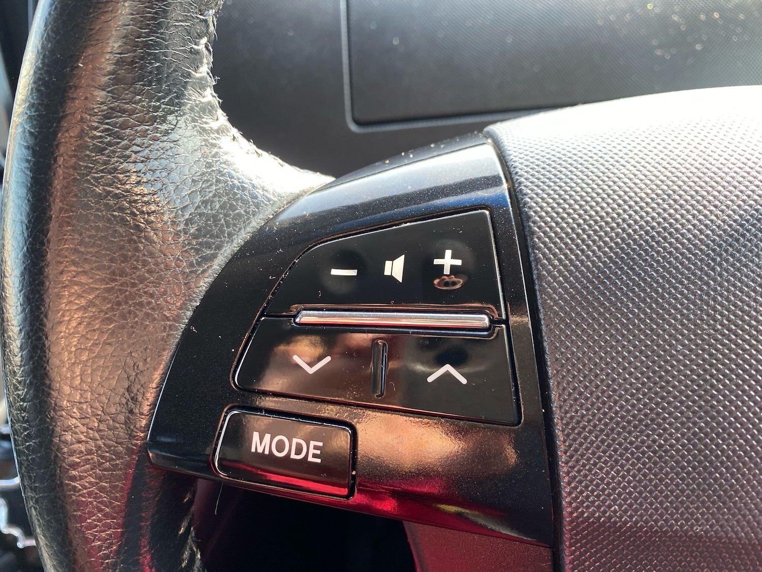 Used Toyota Estima 2023 for sale - 76186870: Photo 33