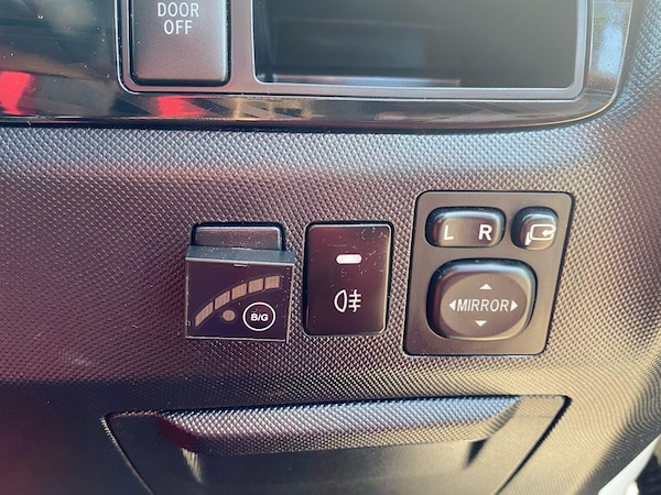 Used Toyota Estima 2023 for sale - 76186870: Photo 38