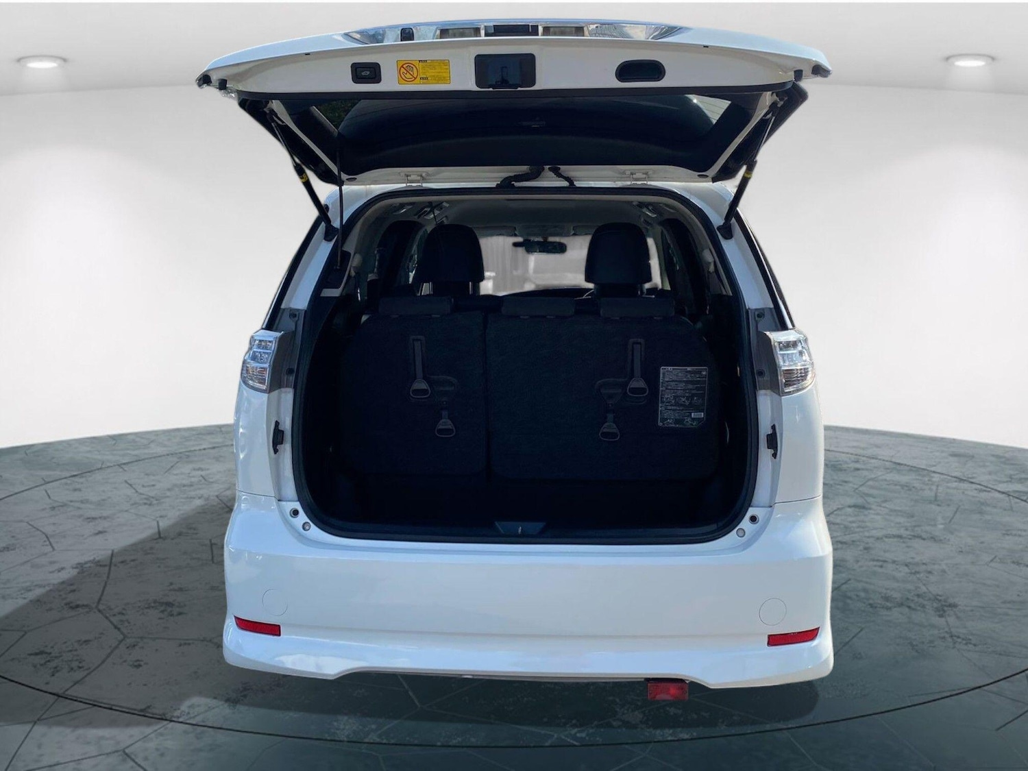 Used Toyota Estima 2023 for sale - 76186870: Photo 43