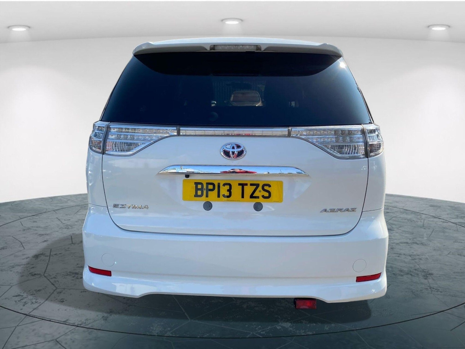 Used Toyota Estima 2023 for sale - 76186870: Photo 6