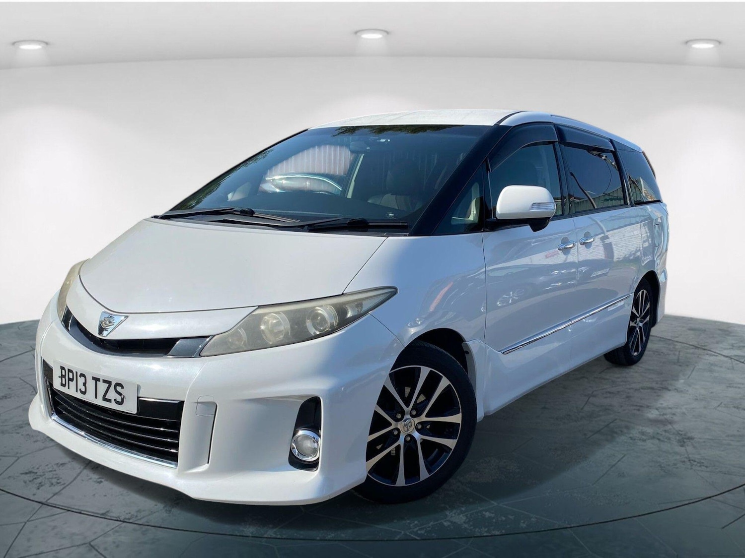 Used Toyota Estima 2023 for sale - 76186870: Photo 8