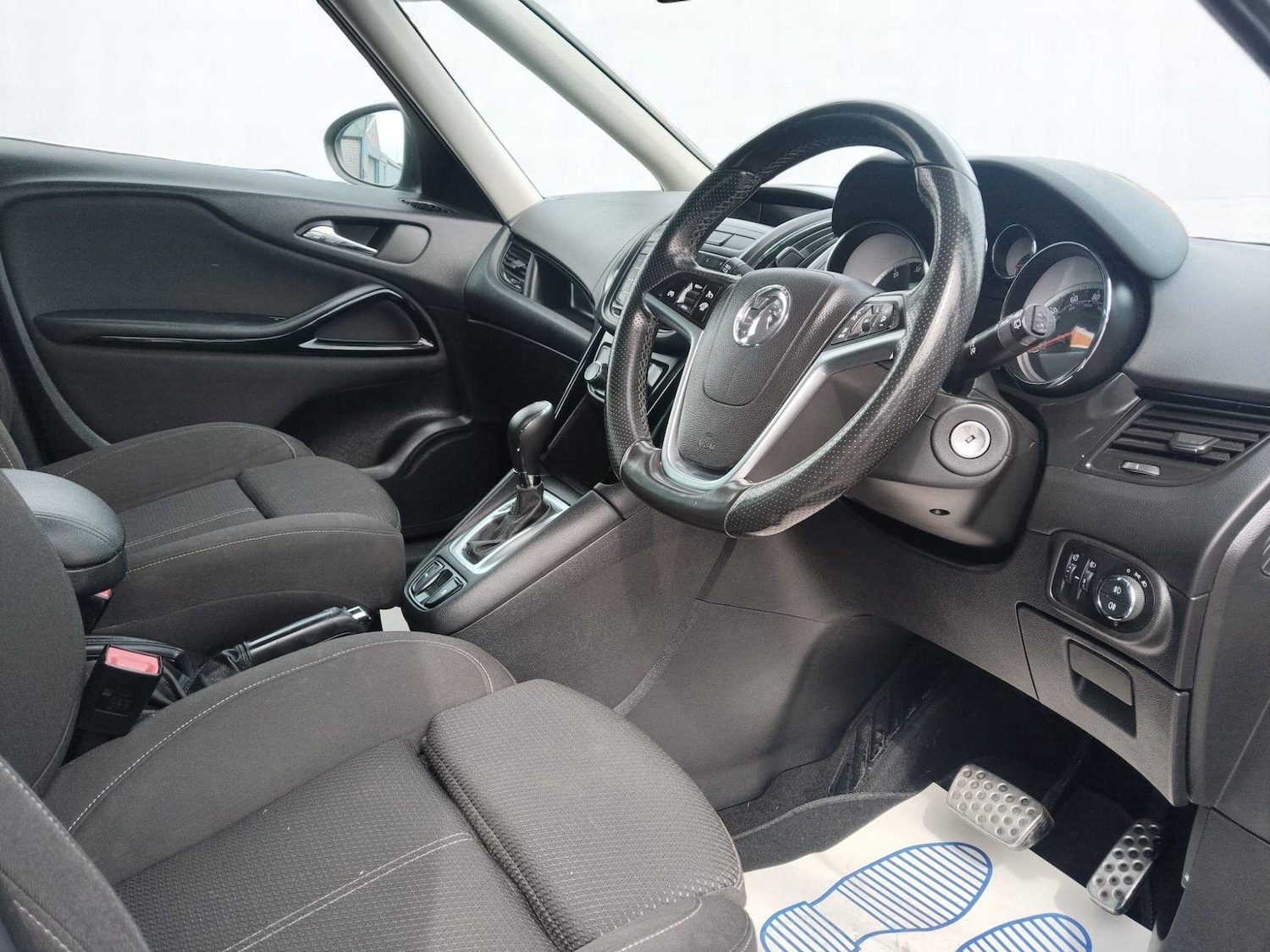 Used Vauxhall Zafira Tourer 2014 for sale - 76186925: Photo 12