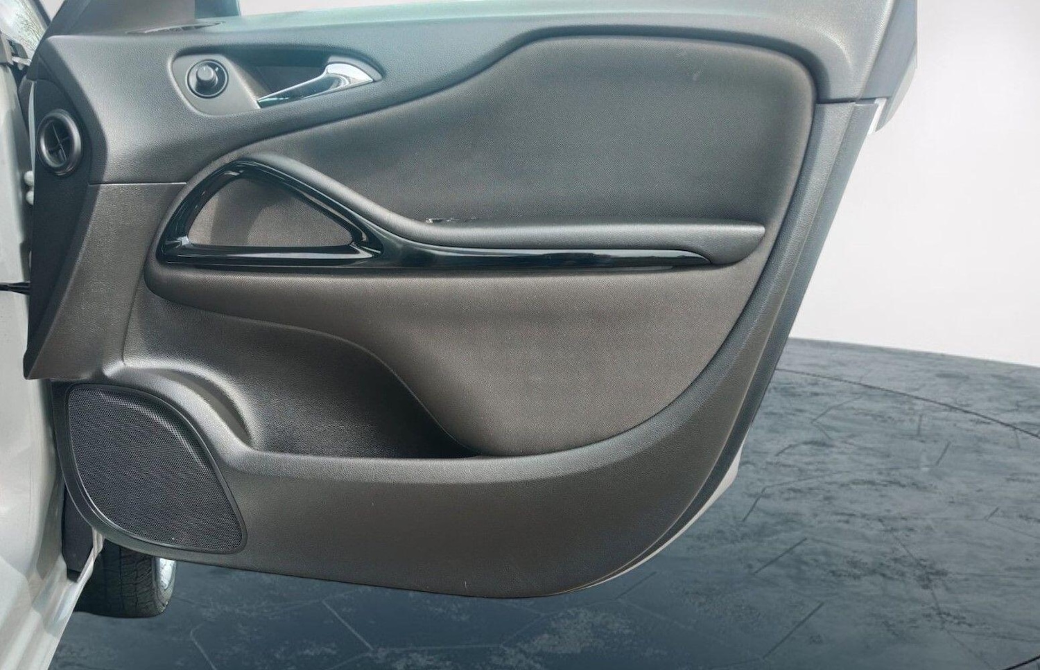 Used Vauxhall Zafira Tourer 2014 for sale - 76186925: Photo 42