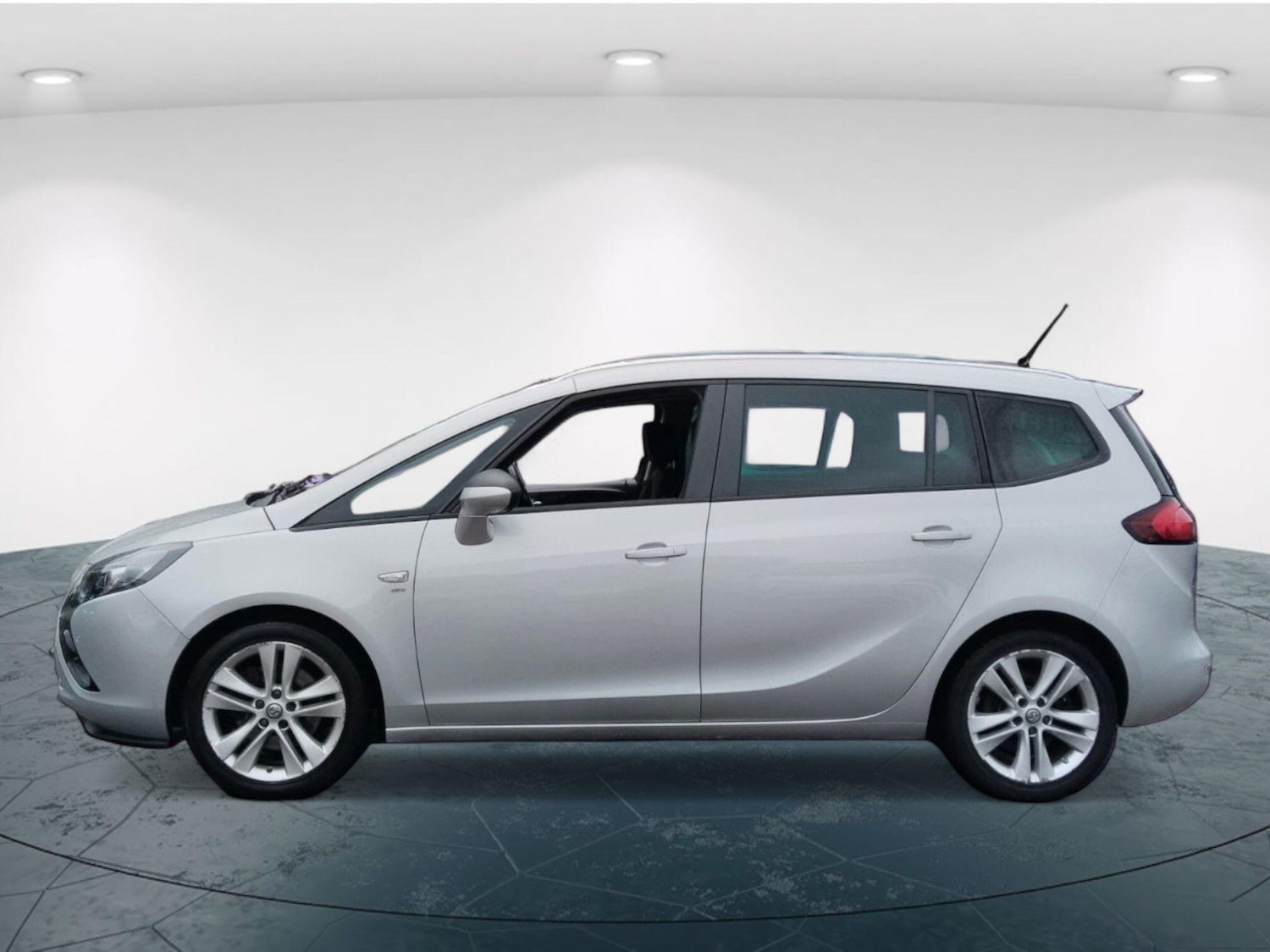 Used Vauxhall Zafira Tourer 2014 for sale - 76186925: Photo 8