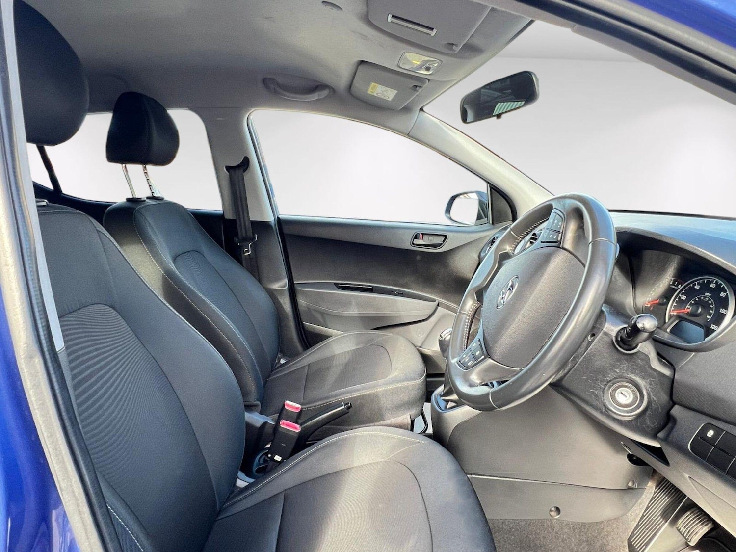 Used Hyundai i10 2020 for sale - 76382797: Photo 15