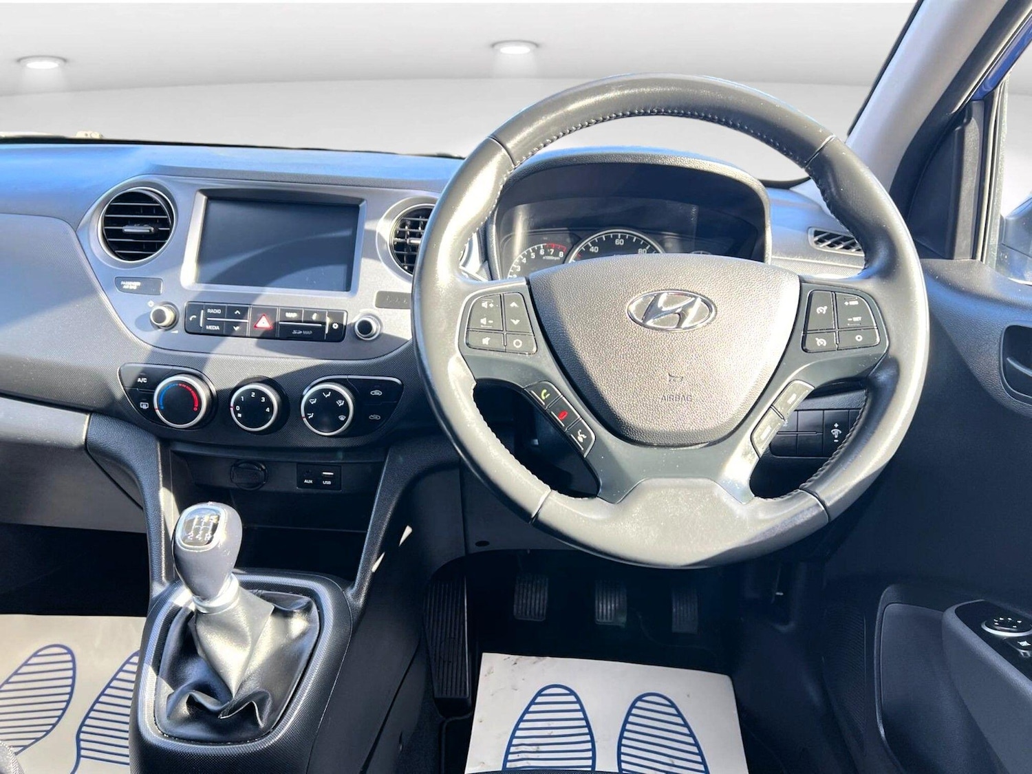 Used Hyundai i10 2020 for sale - 76382797: Photo 23