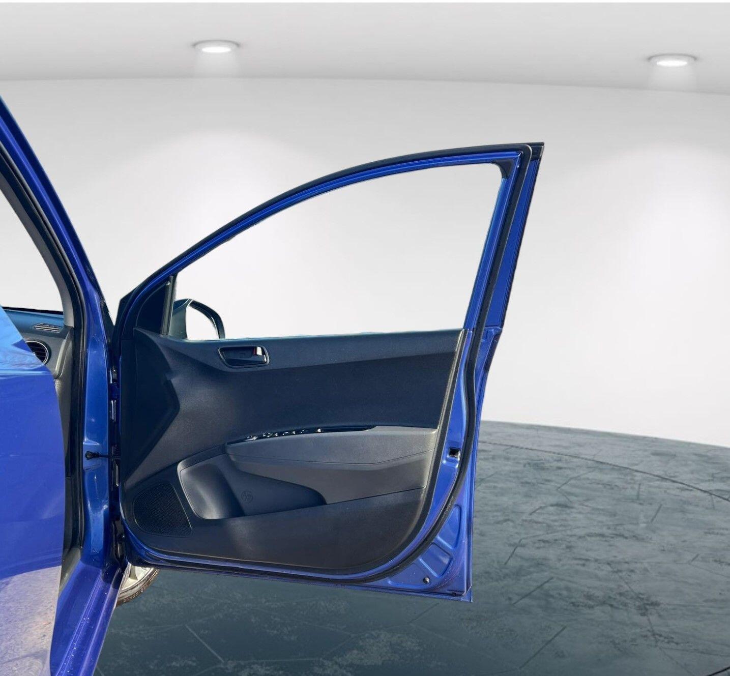 Used Hyundai i10 2020 for sale - 76382797: Photo 41