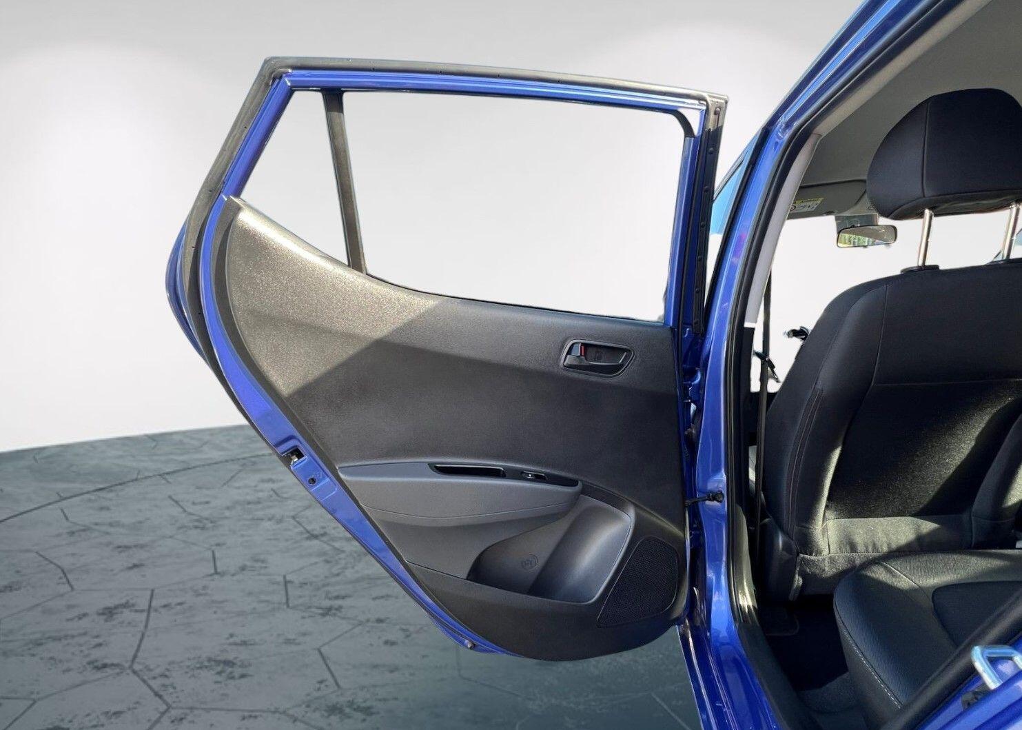 Used Hyundai i10 2020 for sale - 76382797: Photo 42