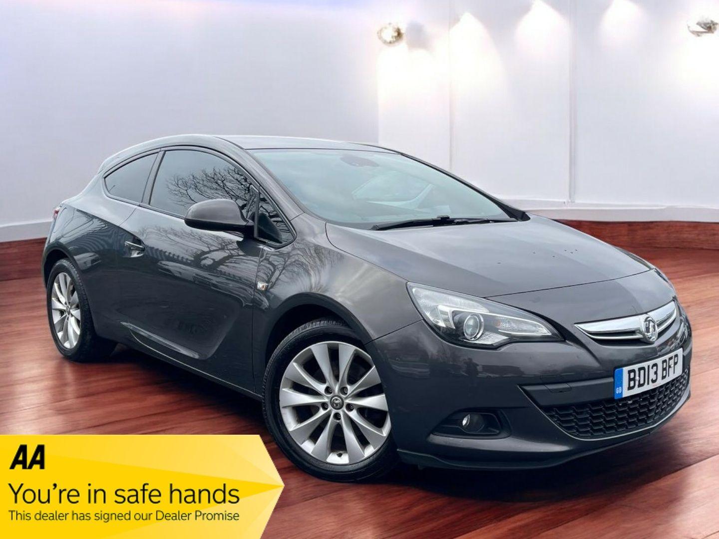 Used Vauxhall Astra 2013 for sale - 76186869: Photo 1