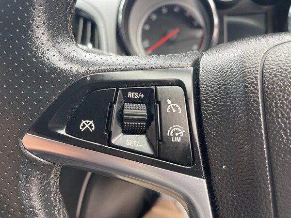 Used Vauxhall Astra 2013 for sale - 76186869: Photo 26