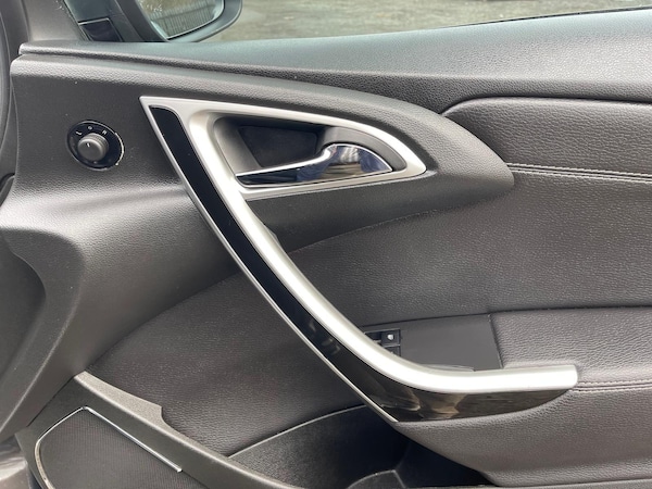 Used Vauxhall Astra 2013 for sale - 76186869: Photo 29