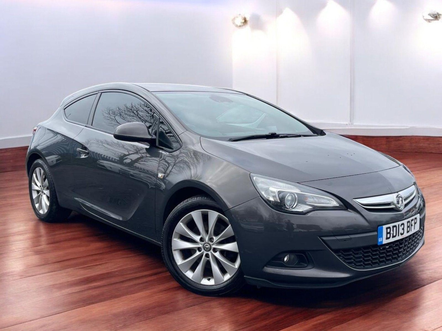 Used Vauxhall Astra 2013 for sale - 76186869: Photo 6