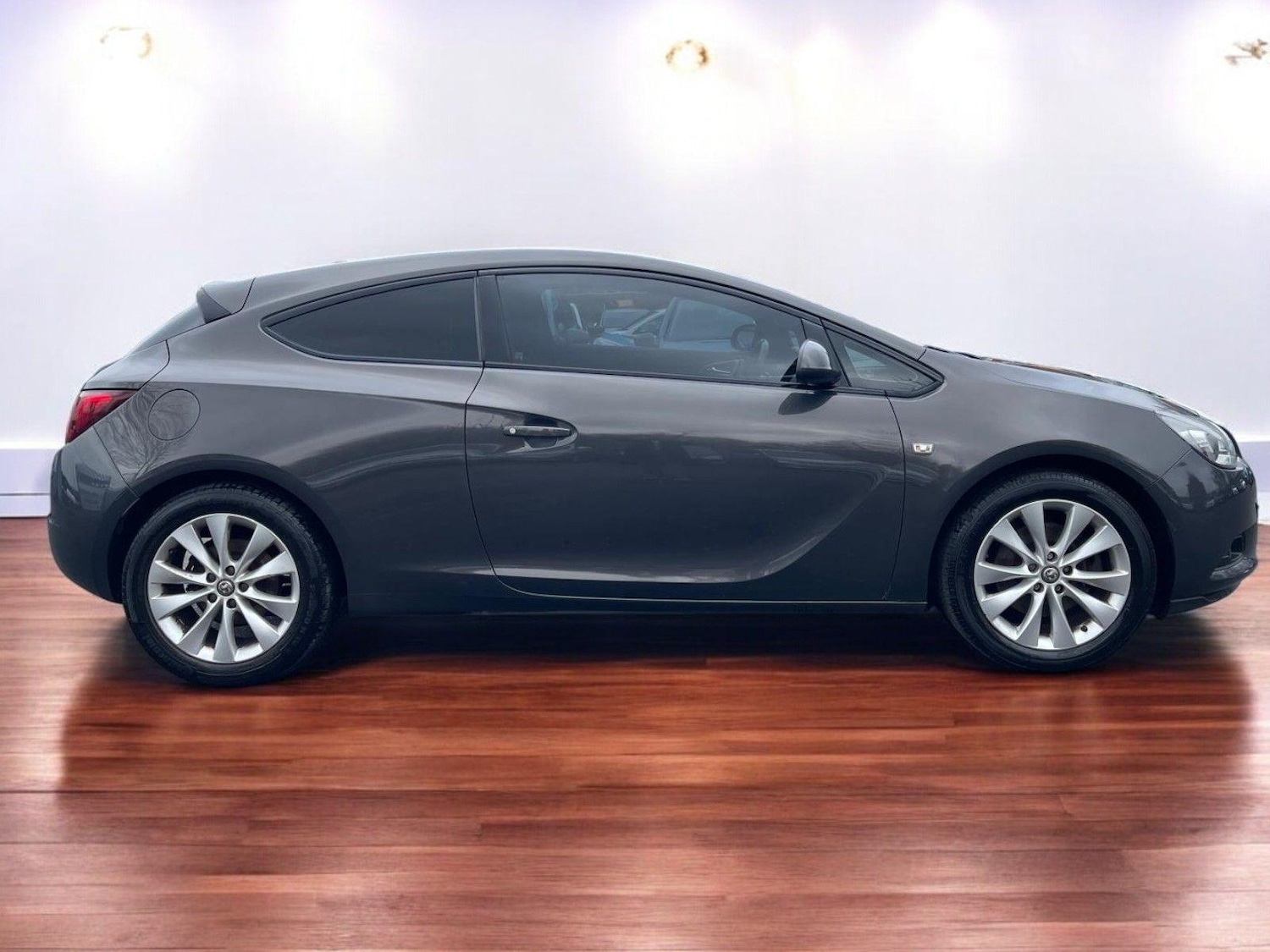 Used Vauxhall Astra 2013 for sale - 76186869: Photo 9