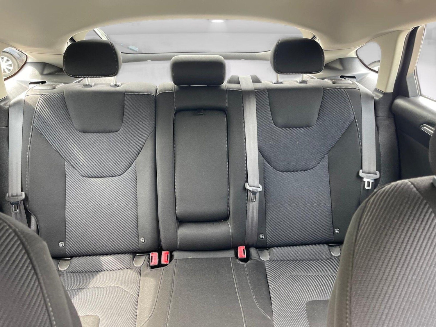 Used Ford Mondeo 2015 for sale - 76609396: Photo 39