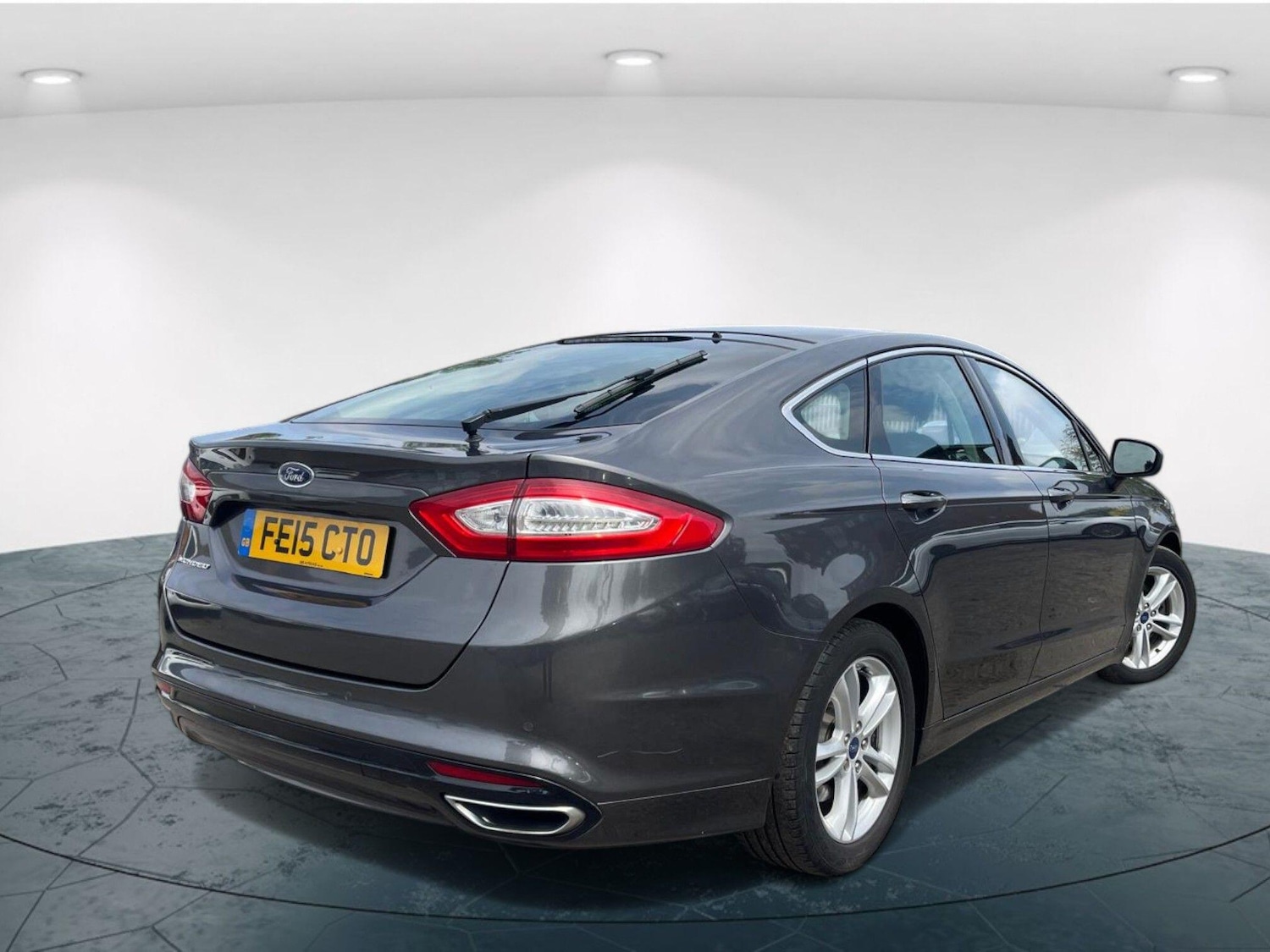 Used Ford Mondeo 2015 for sale - 76609396: Photo 4