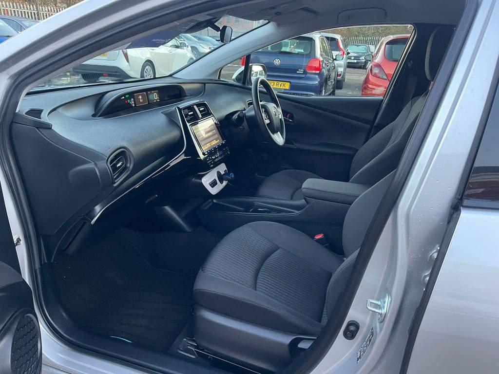 Used Toyota Prius 2023 for sale - 76186908: Photo 11