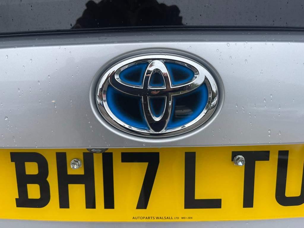 Used Toyota Prius 2023 for sale - 76186908: Photo 31