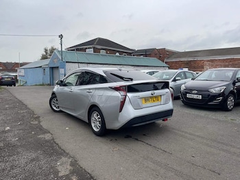 Used Toyota Prius 2023 for sale - 76186908: Photo 4