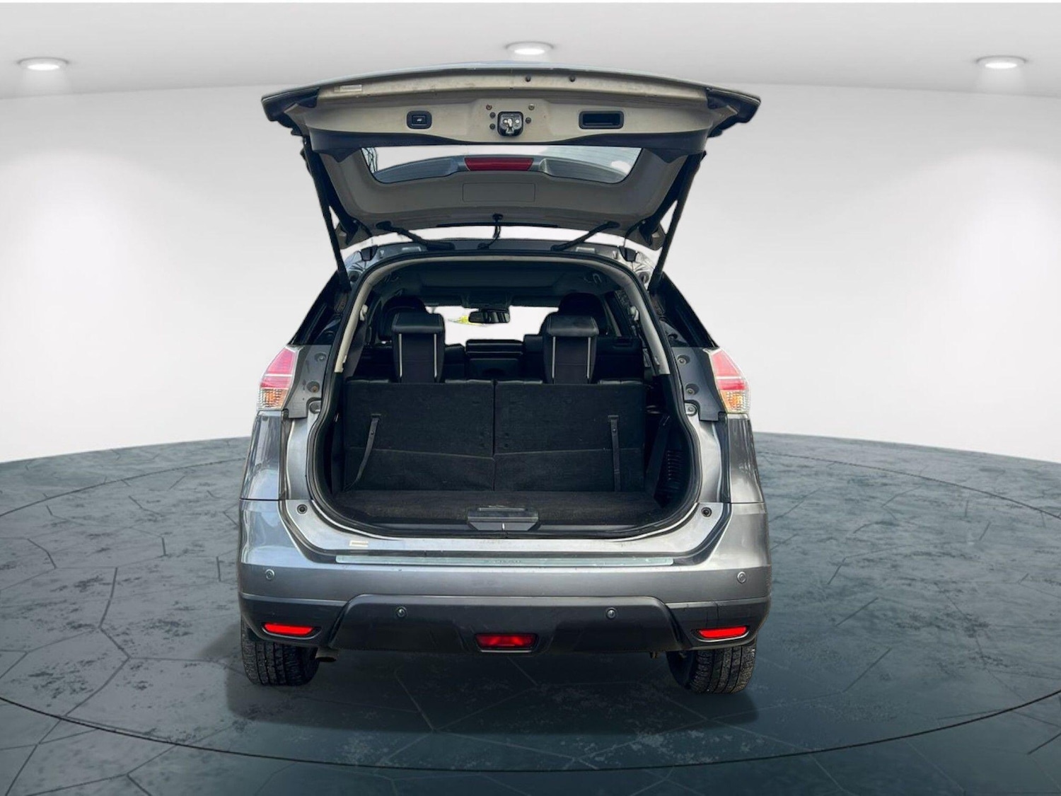 Used Nissan X-Trail 2015 for sale - 76625560: Photo 38