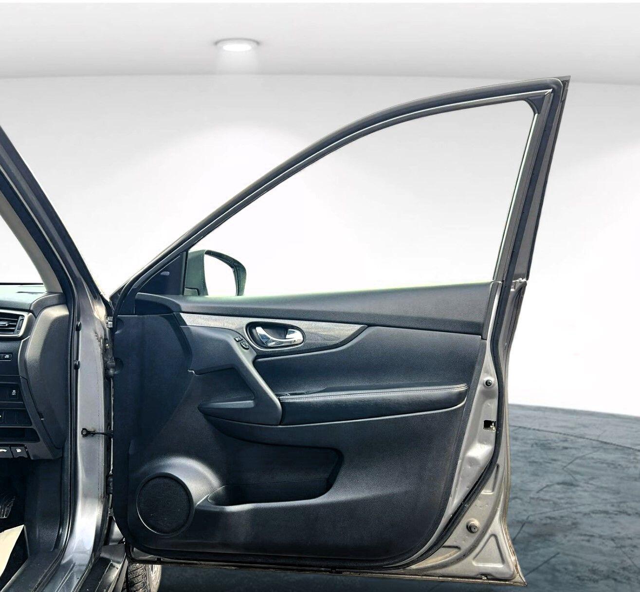 Used Nissan X-Trail 2015 for sale - 76625560: Photo 41