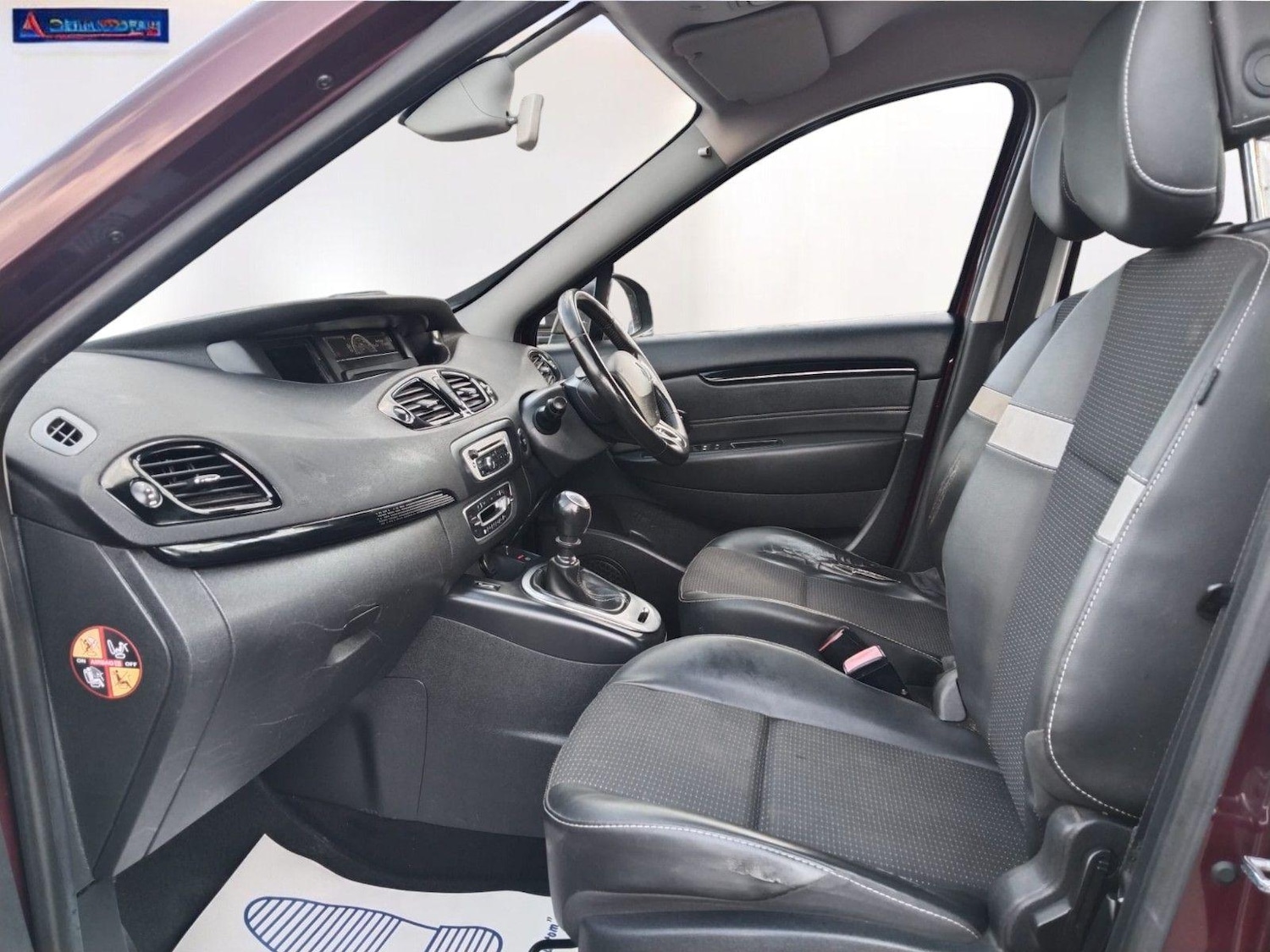 Used Renault Scenic 2013 for sale - 76186856: Photo 17